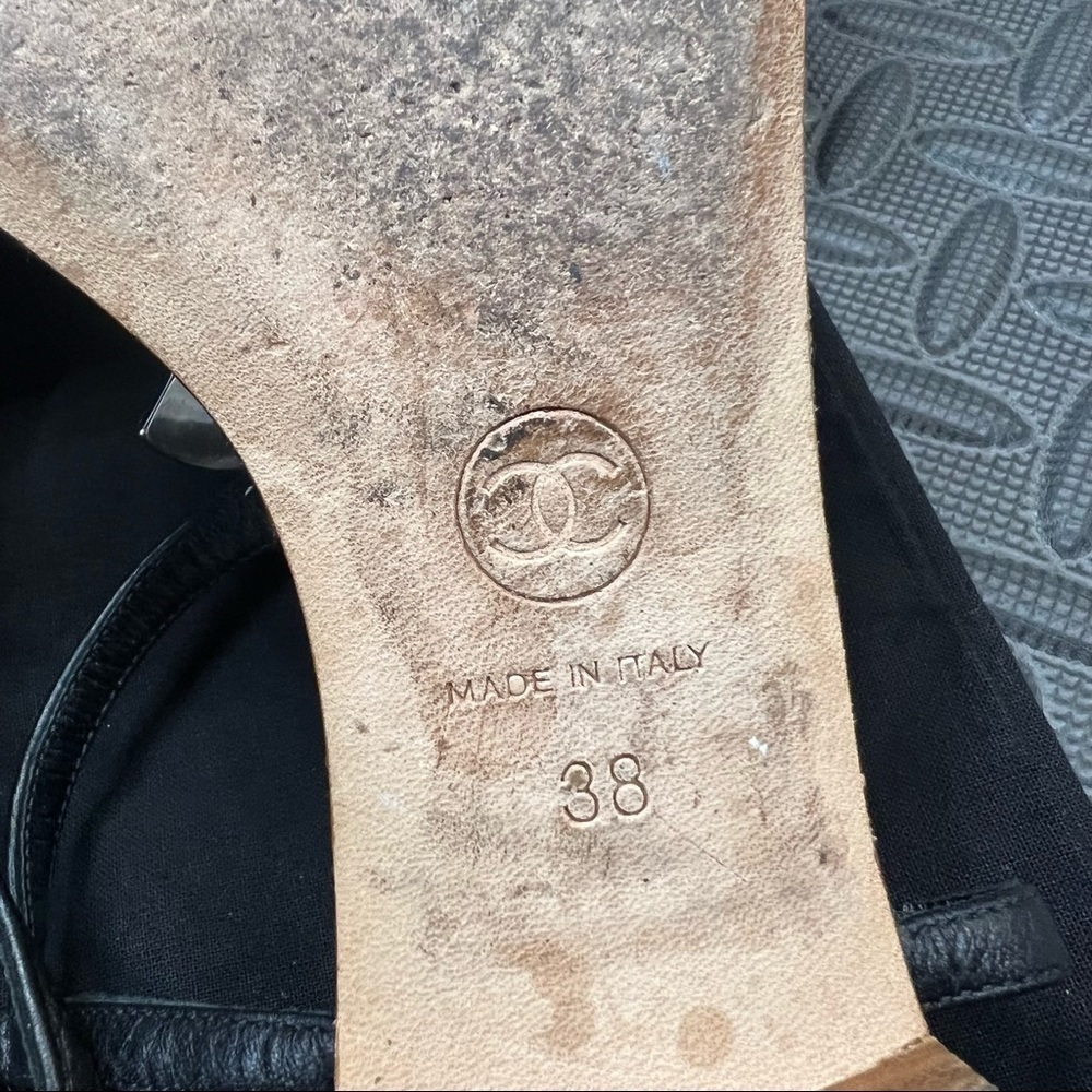 Chanel | Logo sandals - Picture 11 of 13